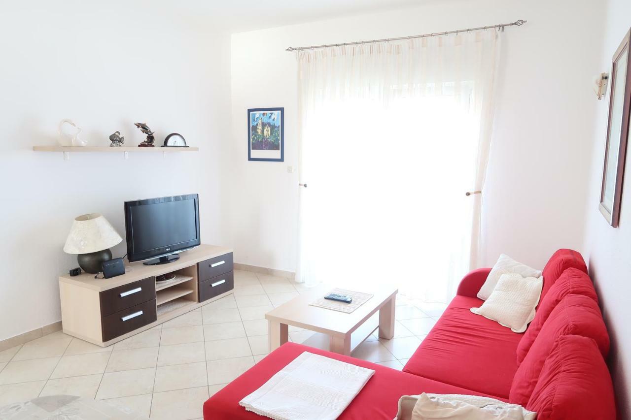 Apartments Maras Primošten Екстериор снимка