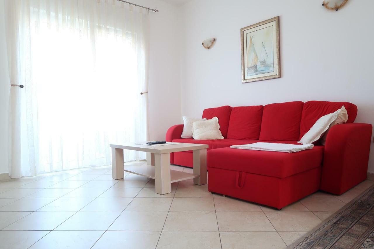 Apartments Maras Primošten Екстериор снимка
