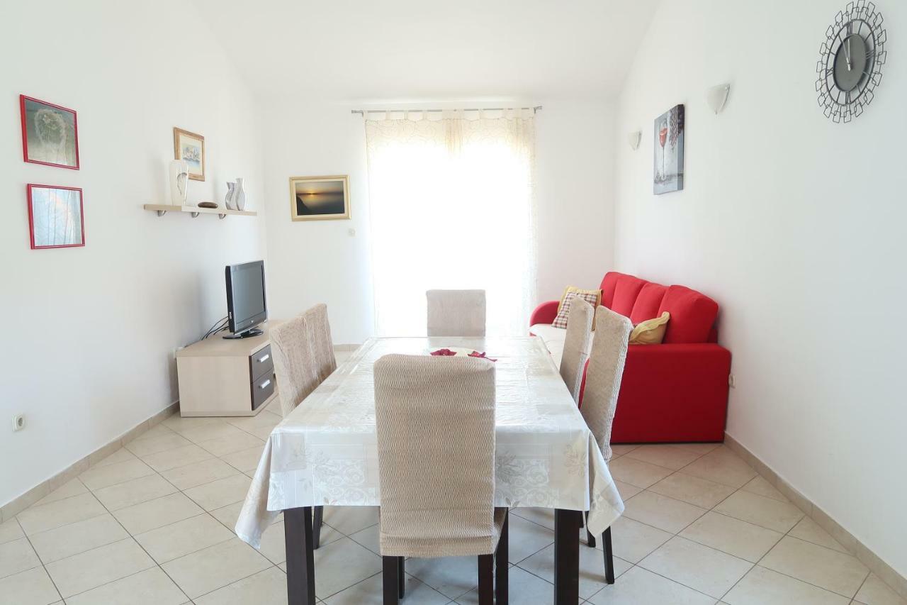 Apartments Maras Primošten Екстериор снимка