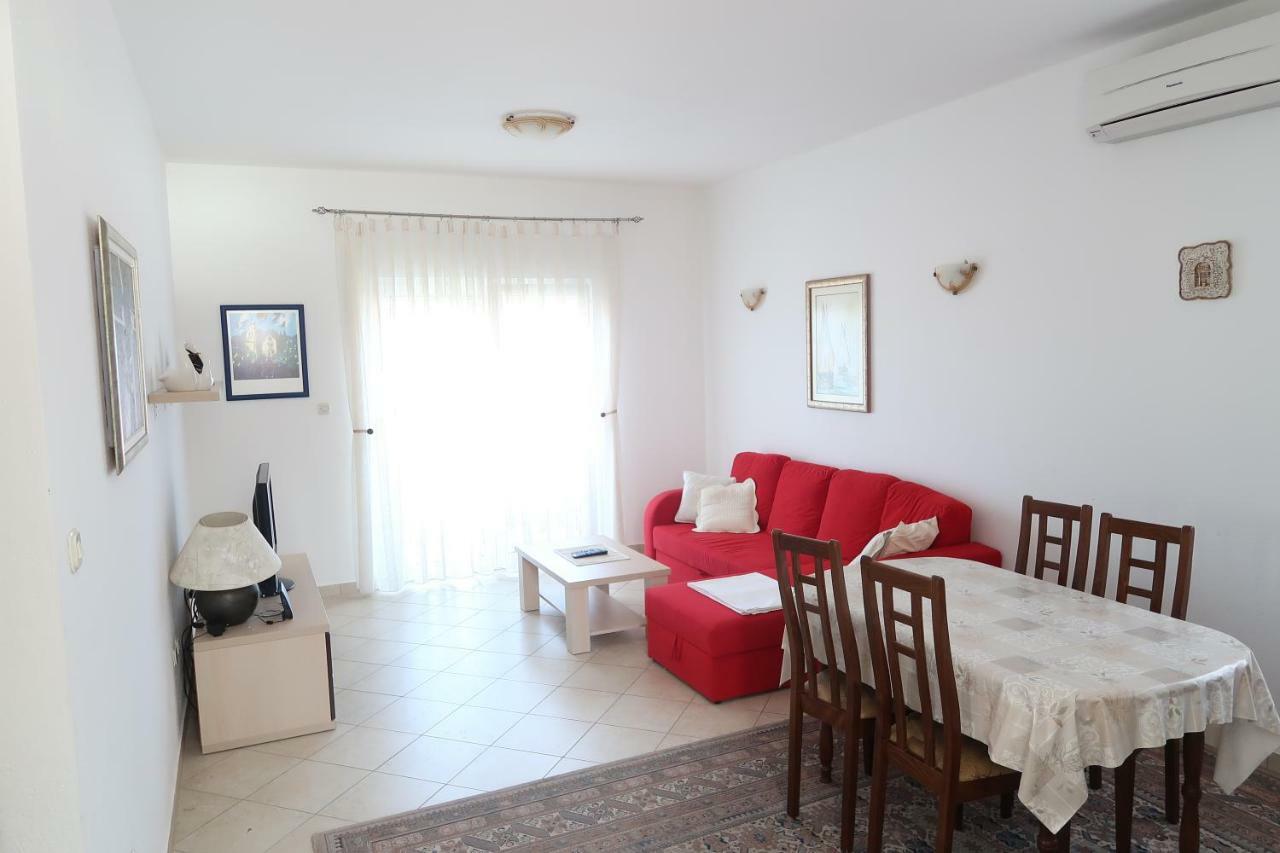 Apartments Maras Primošten Екстериор снимка