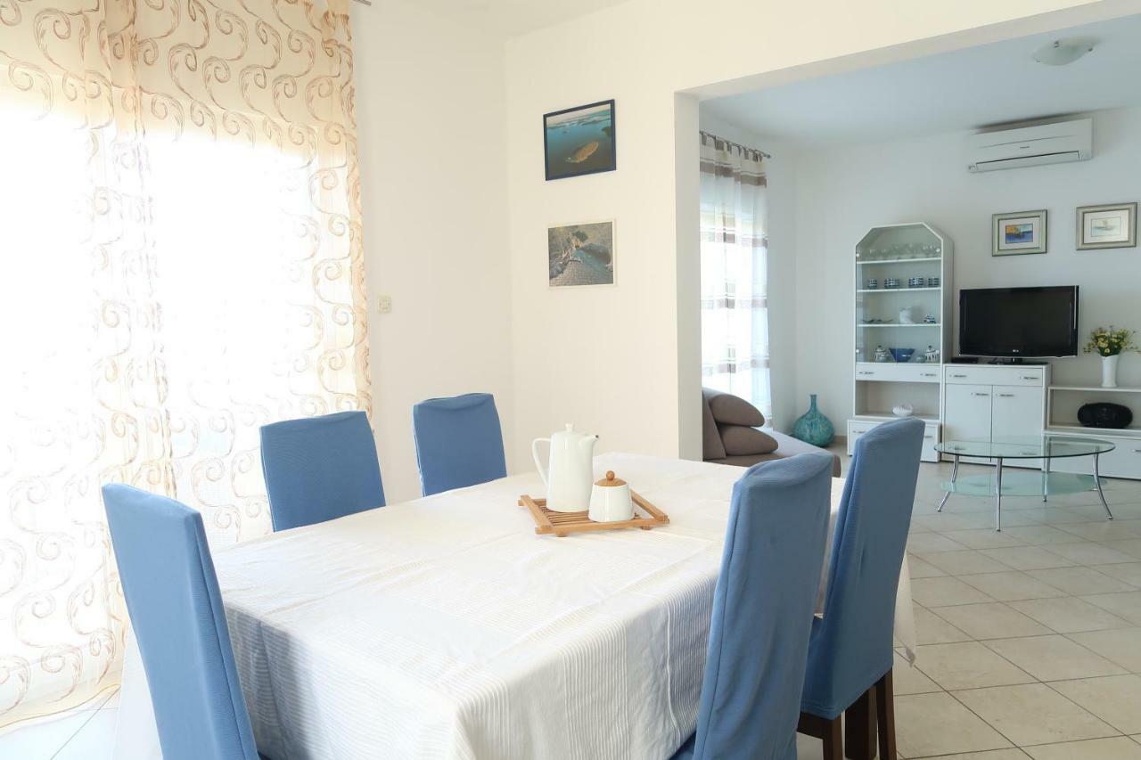 Apartments Maras Primošten Екстериор снимка