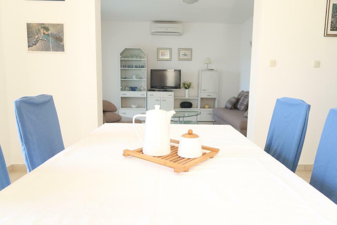 Apartments Maras Primošten Екстериор снимка