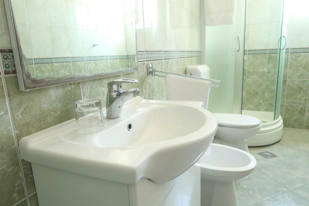 Apartments Maras Primošten Екстериор снимка