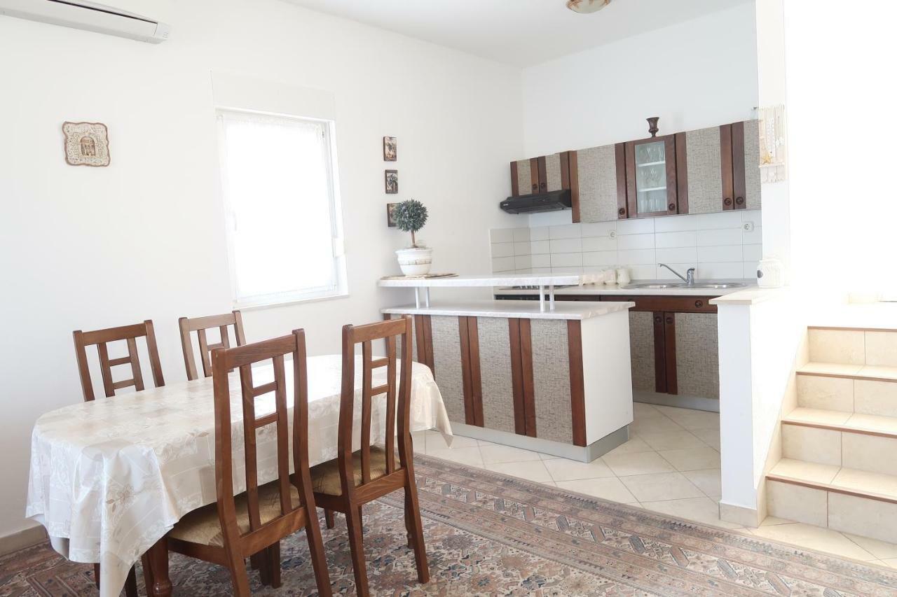 Apartments Maras Primošten Екстериор снимка