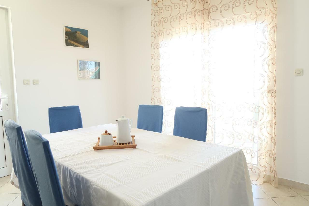 Apartments Maras Primošten Екстериор снимка
